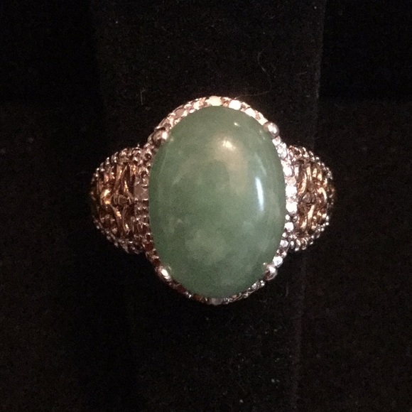 Gems & Minerals Jewelry - Enchanting Classy Genuine Jade Cabochon Ring